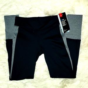 NWT: UNDER ARMOUR ACTIVEWEAR🏃‍♀️🤸‍♀️ LEGGINGS